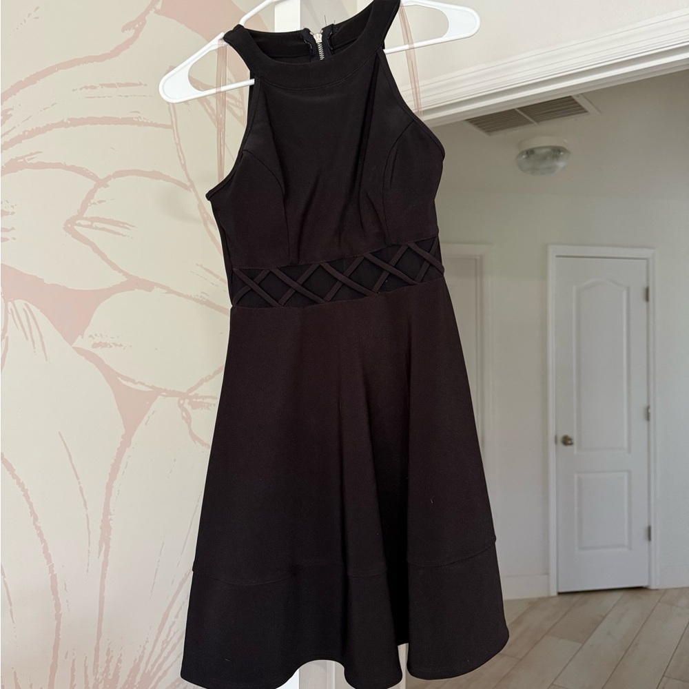 Black Sleeveless Halter Midi Dress